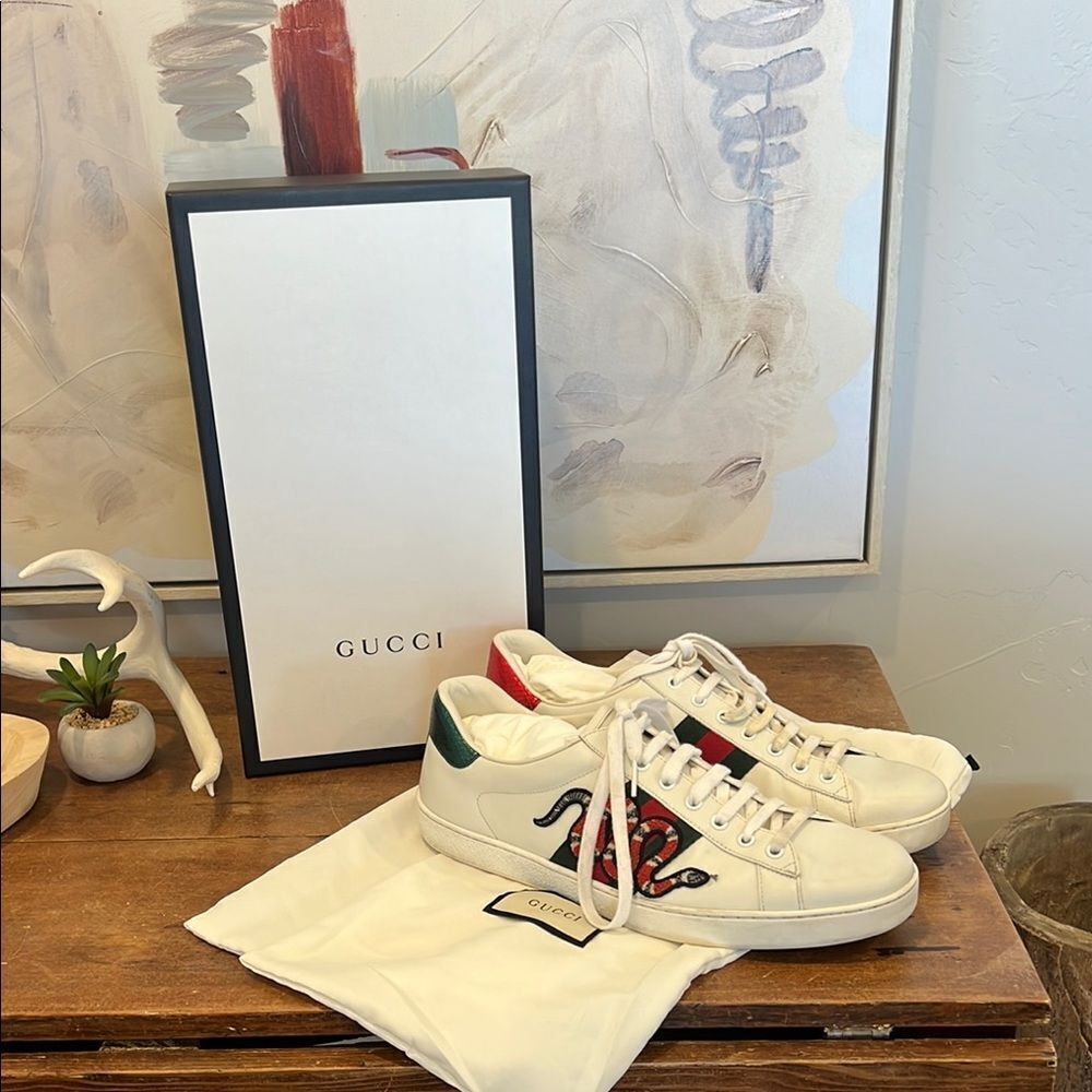Gucci White Sneakers with Red and Green Snake Design - Picture 2 of 10